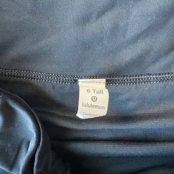 Lululemon Shorts. Size 6 Tall. Black/Metallic. - Picture 7 of 7